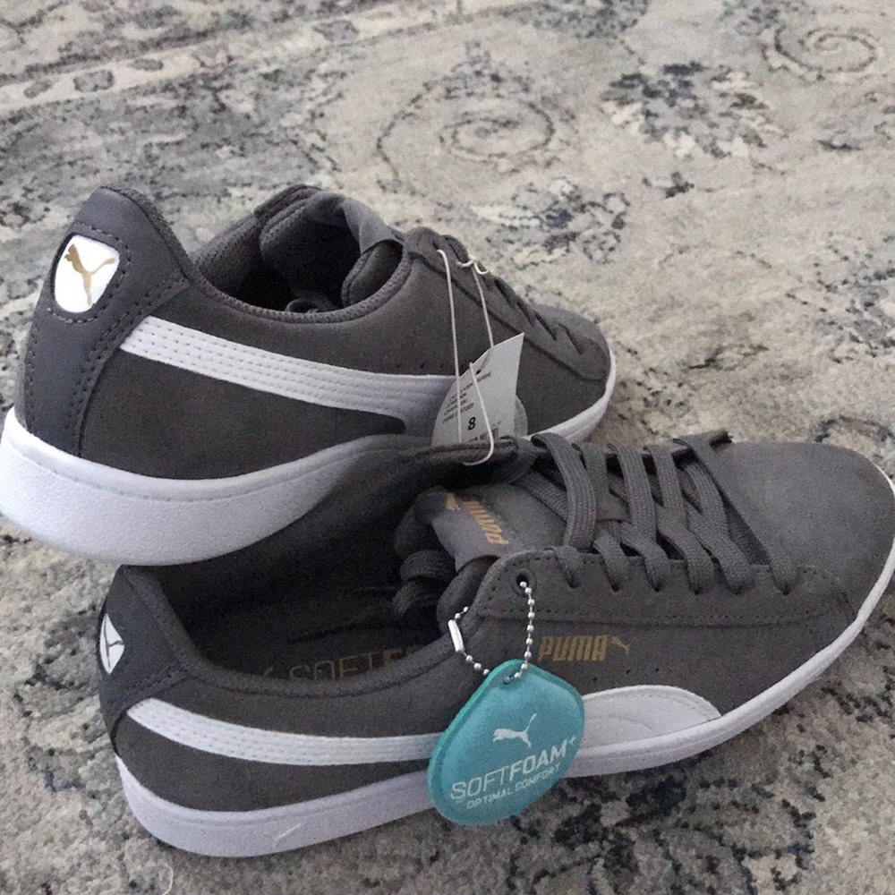 Size 8 Women’s Grey soft foam puma sneakers